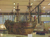Hist1.jpg (56687 bytes)